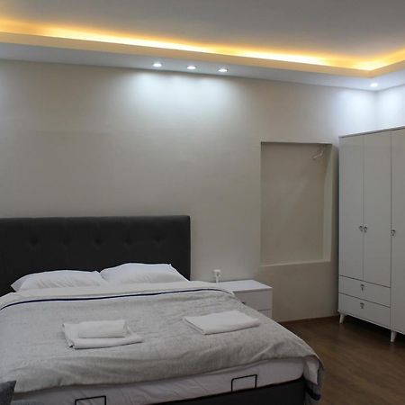 Beyoglu Asmalimescit'Te Mobilyali Balkonlu Daire Apartman Isztambul Kültér fotó