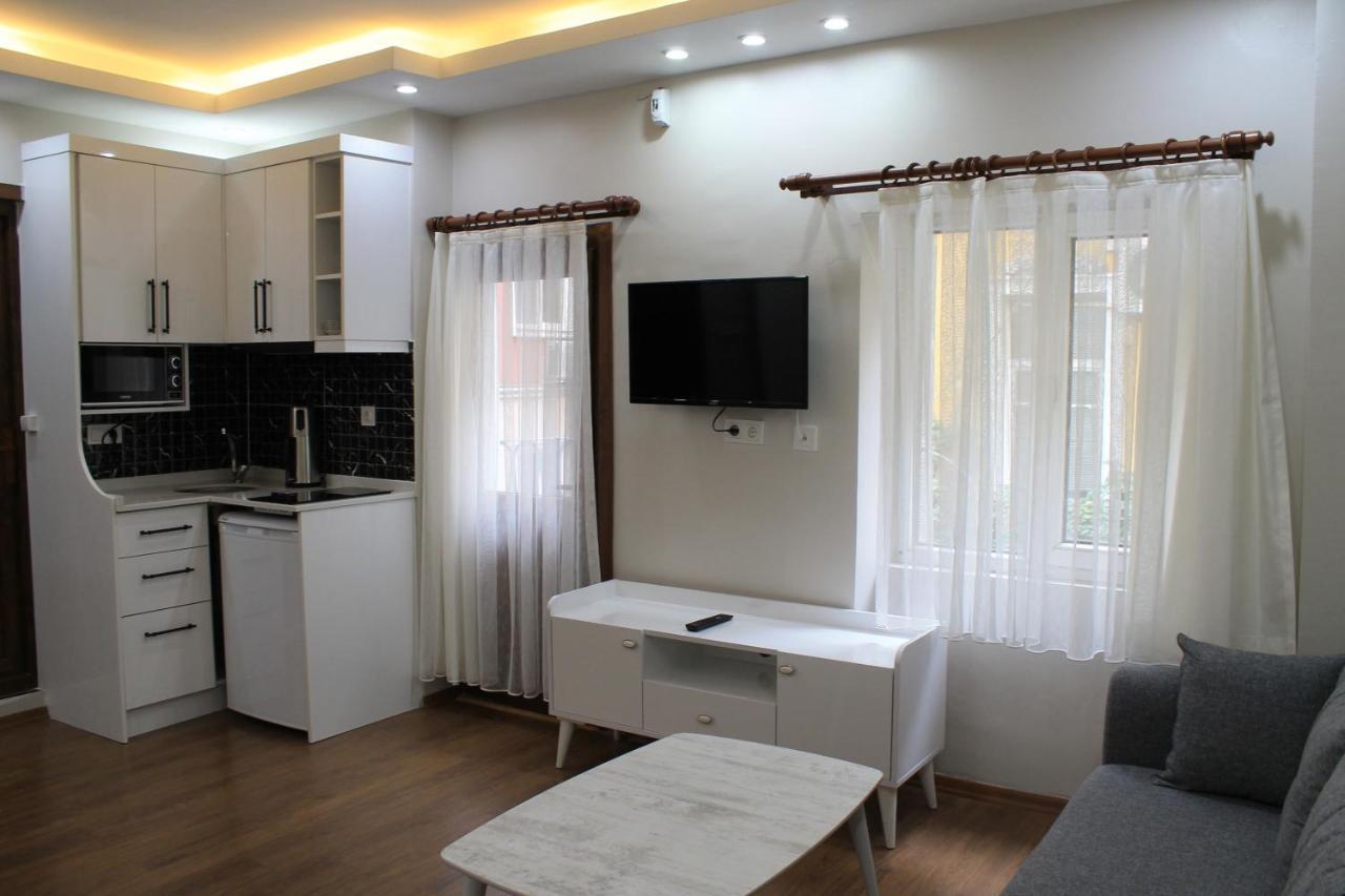 Beyoglu Asmalimescit'Te Mobilyali Balkonlu Daire Apartman Isztambul Kültér fotó
